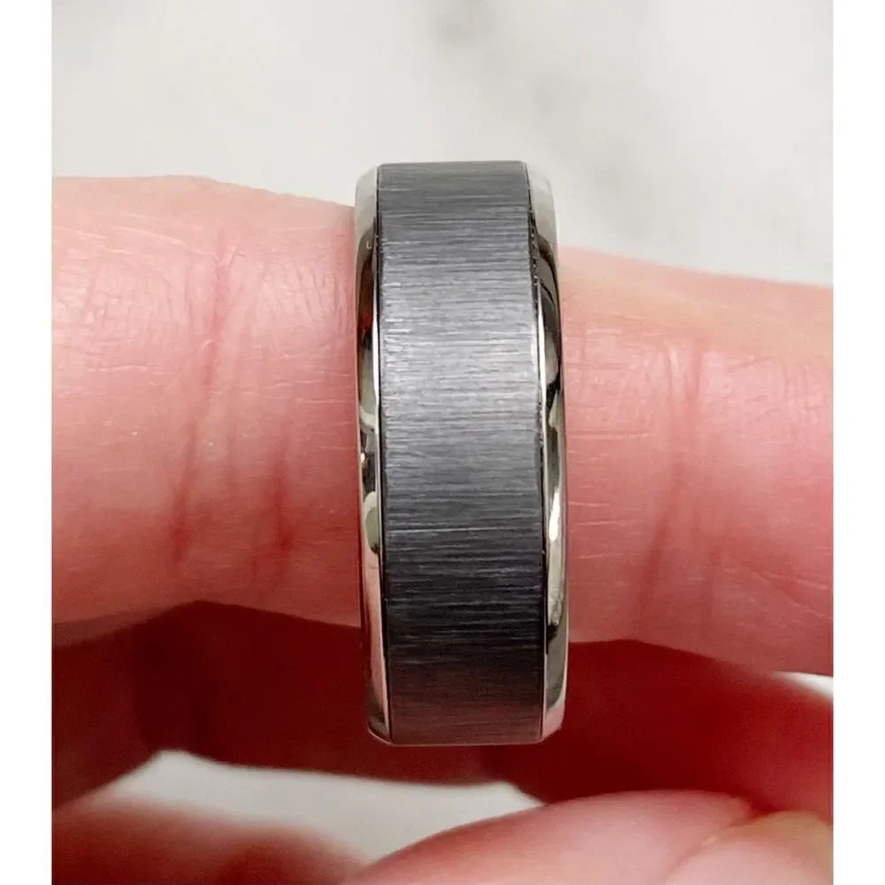 LASHBROOK DESIGNS Titanium Zirconium Wedding Band